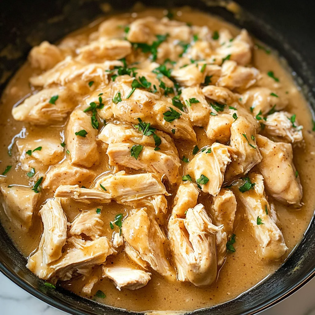 Recipe preparation for Creamy Crockpot Chicken Gravy